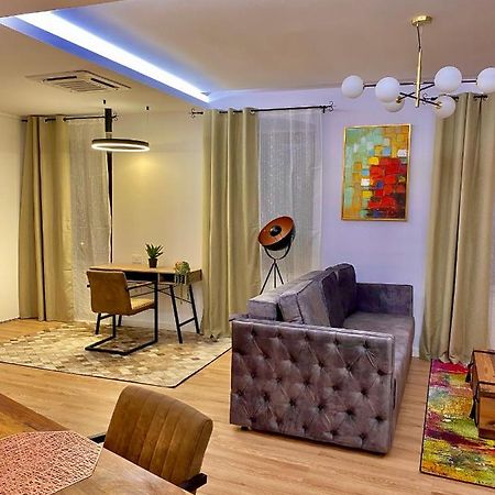 Apartamento Blancris Boutique Braşov Exterior foto